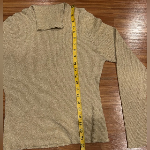 XXist Gold Silk Metallic Long Sleeve Ribbed Turtleneck Women’s Size Medium - Picture 7 of 7